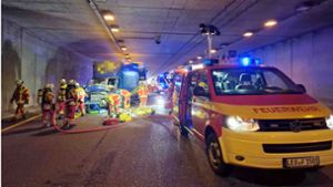 Unfall im Engelbergtunnel: Drei Lkw krachen ineinander – A81 zeitweise gesperrt