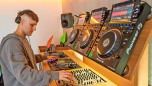 Homestudio in  Plochingen: DJ SHDW mischt die Technoszene auf